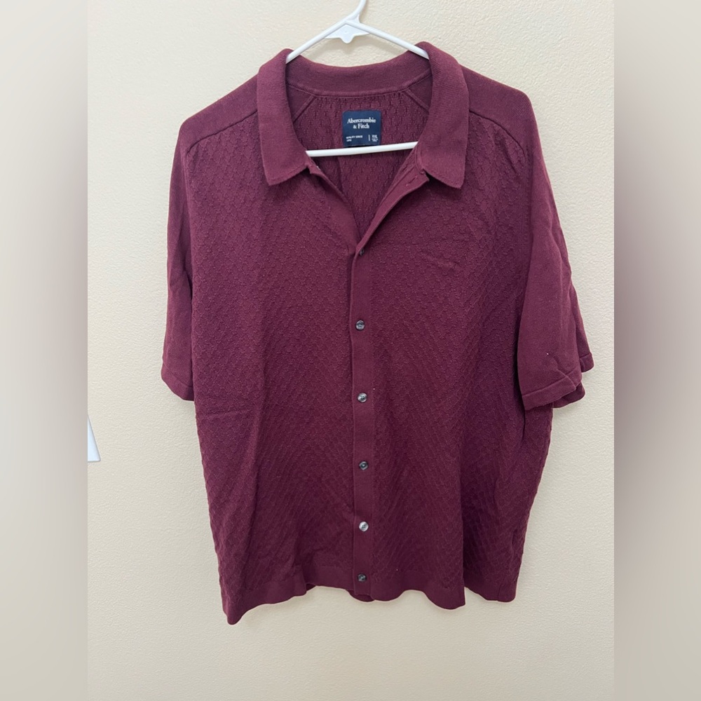 Abercrombie Men knit button down short sleeve
